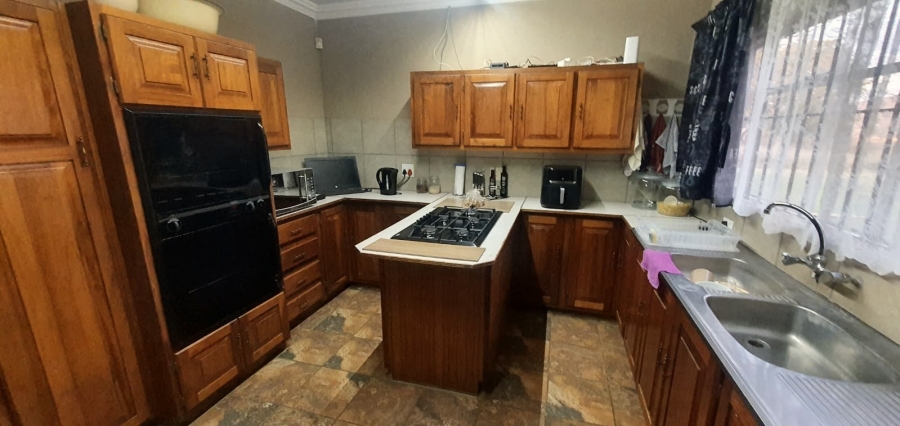 4 Bedroom Property for Sale in Rietfontein AH North West